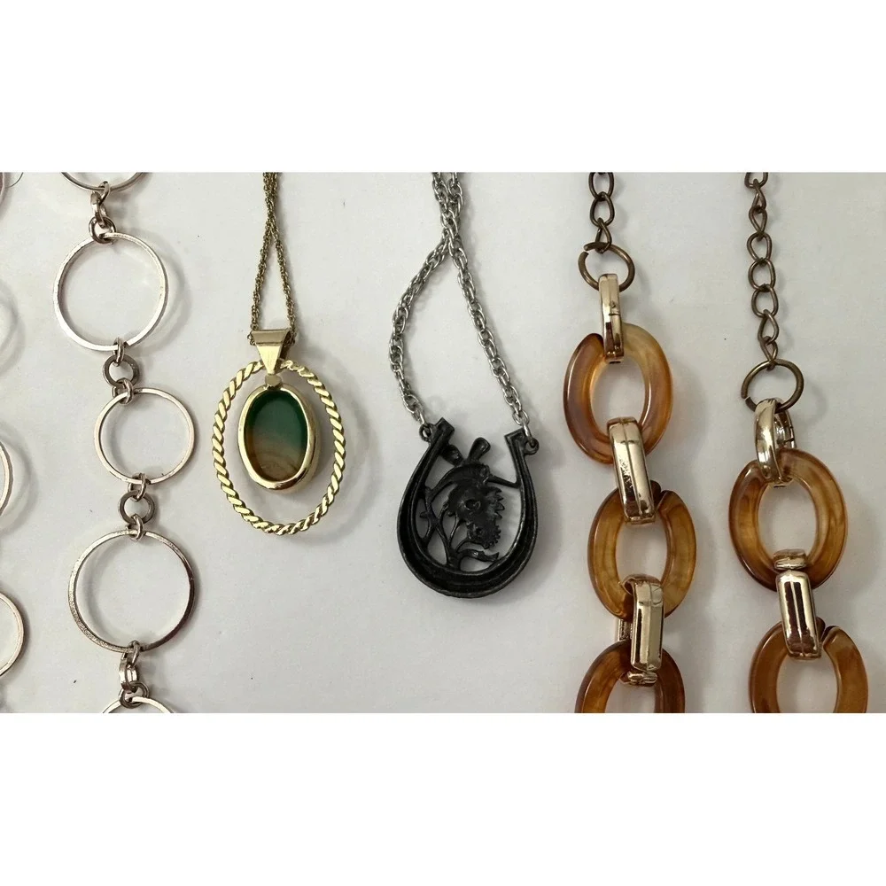 Vintage 13pc Costume Jewelry Lot Necklaces Gold & Silver Tones